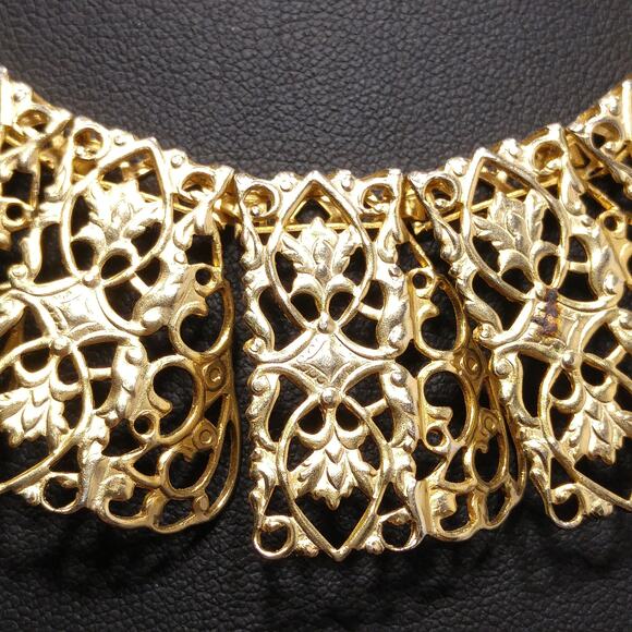 Sarah Coventry Necklace, "Chantilly Lace", Egyptian Revival, 1960s - Picture 2 of 10